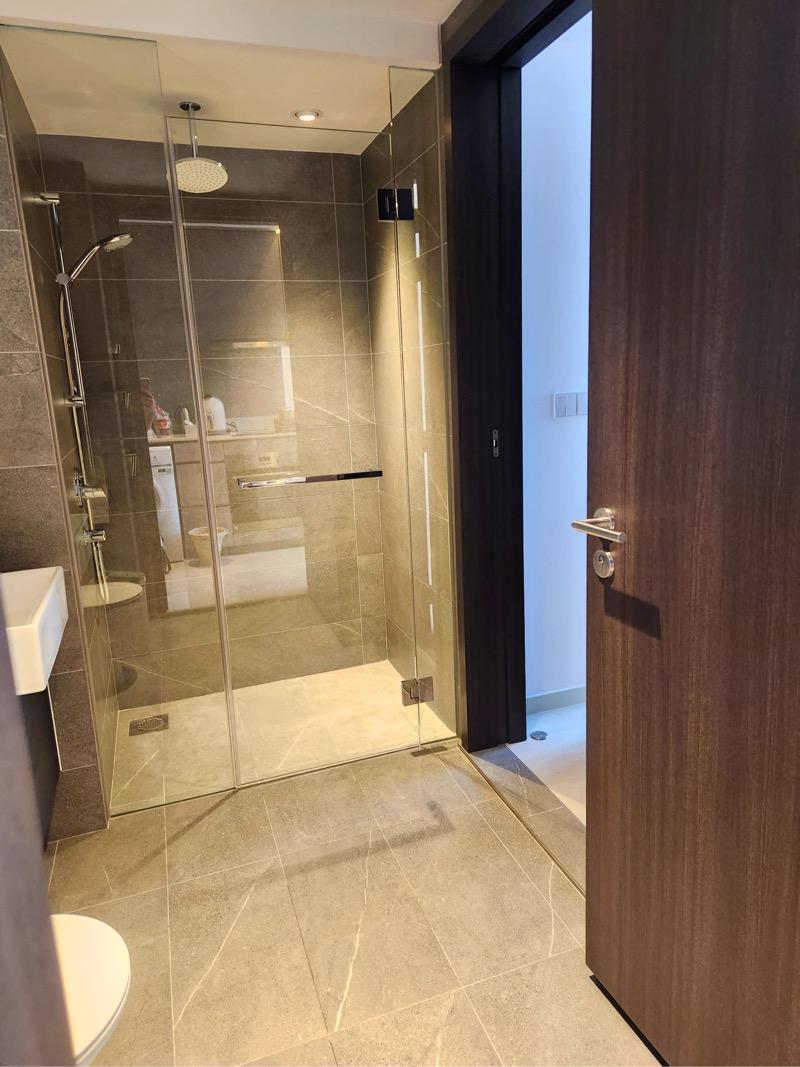 Riverfront Residences Condominium For Rent, $2,900, 1 Bed 1 Bath 581 sqft $4.99 psf