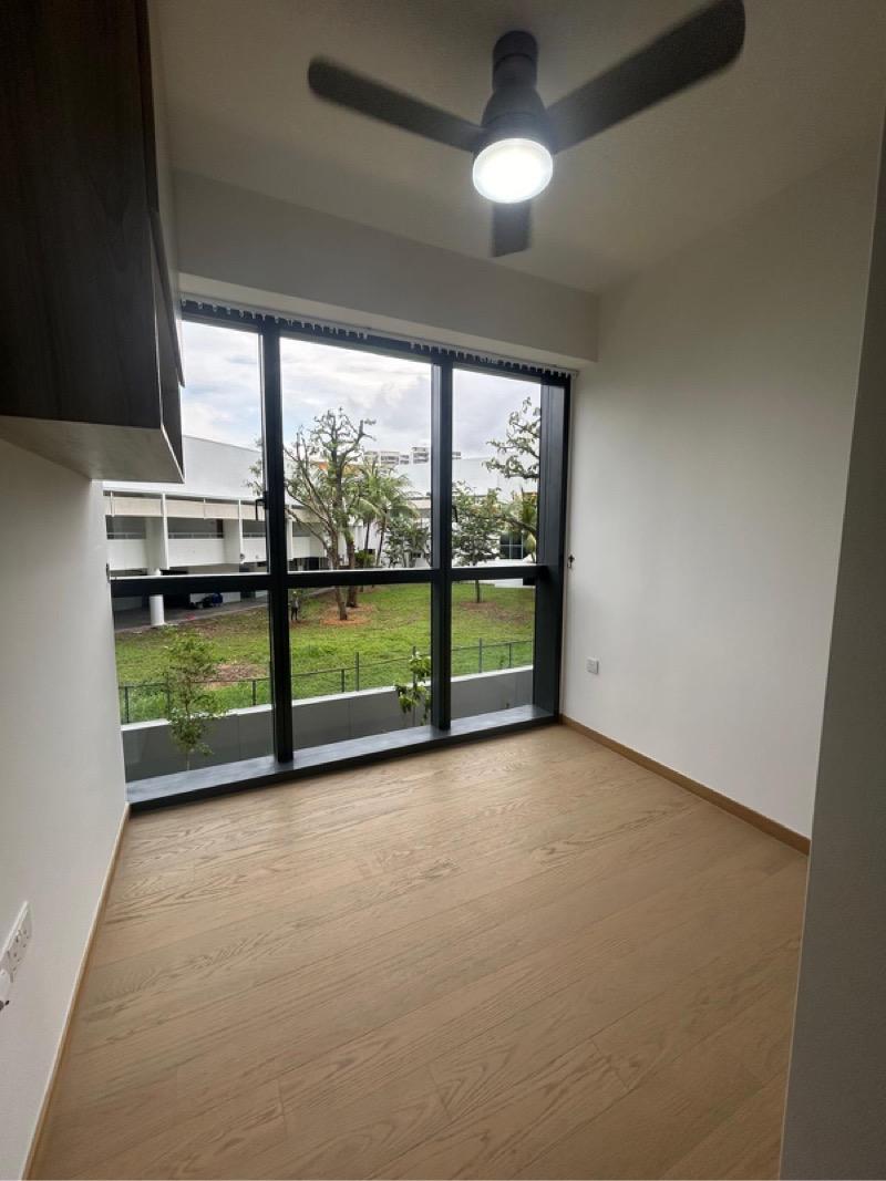 The Florence Residences Condominium Room Rental, $1,200, 1 Bed 1 Bath 100 sqft $12.00 psf