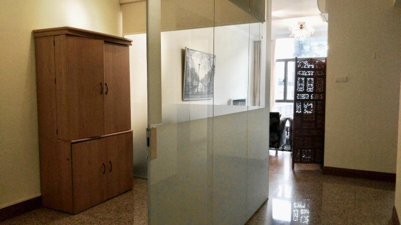 River Place Condominium For Rent, $4,400, 2 Bed 1 Bath 786 sqft $5.60 psf