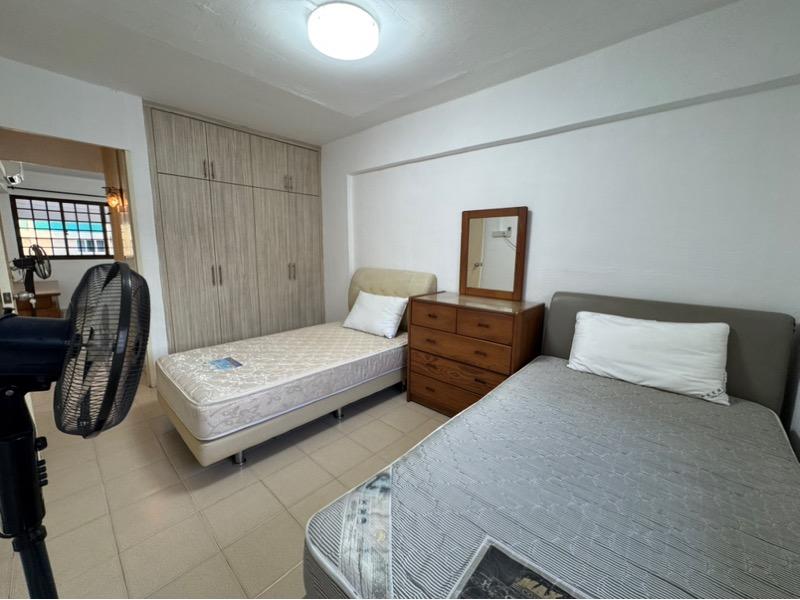 218 Jurong East Street 21 HDB Apartment For Rent, $3,600, 3 Bed 2 Bath 979 sqft $3.68 psf