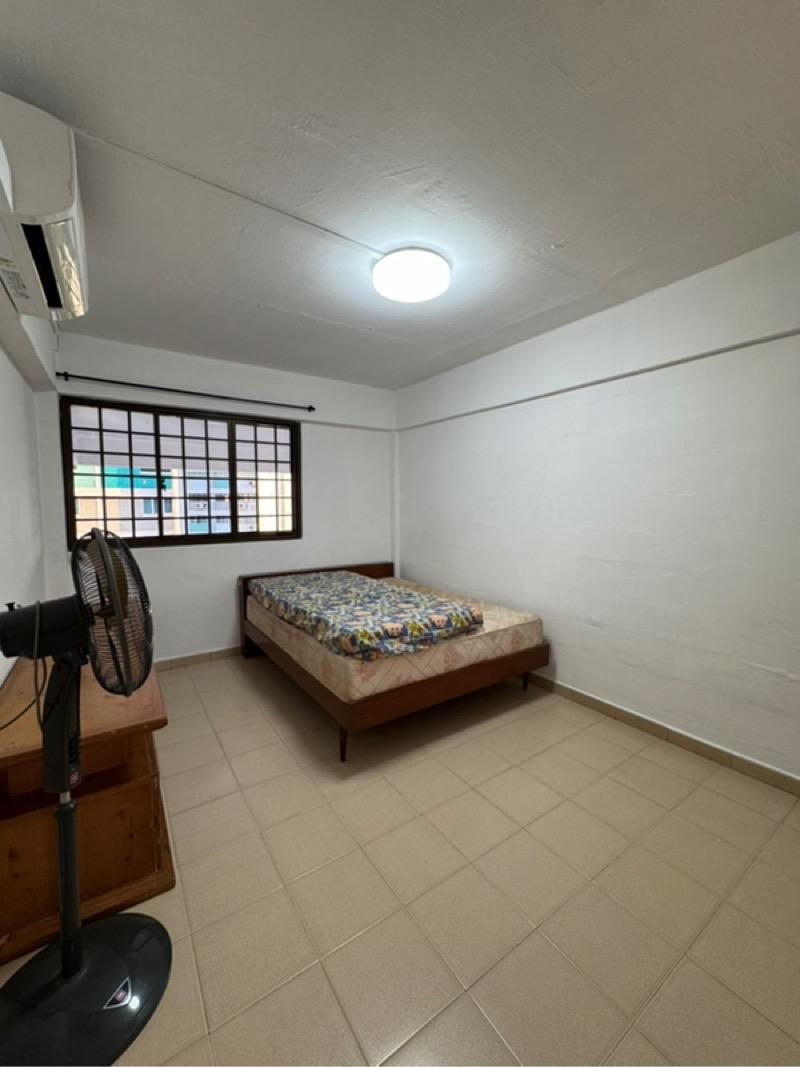 218 Jurong East Street 21 HDB Apartment For Rent, $3,600, 3 Bed 2 Bath 979 sqft $3.68 psf