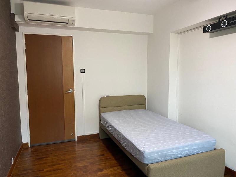 Prop-GPT: HDB Apartment: D19 Punggol 642C Punggol Drive