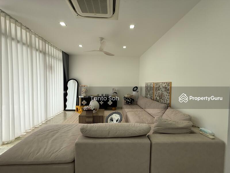 Prop-GPT: Corner Terrace: D10  Jalan Ampang