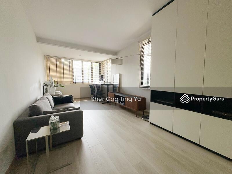 Corner Terrace for Rent: D14, 416356