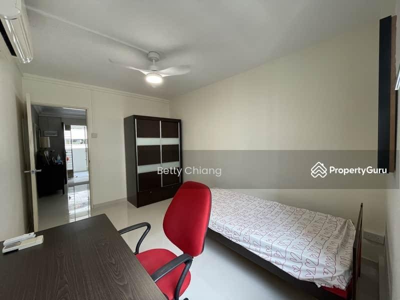 HDB Flat for Rent: D19, 530526