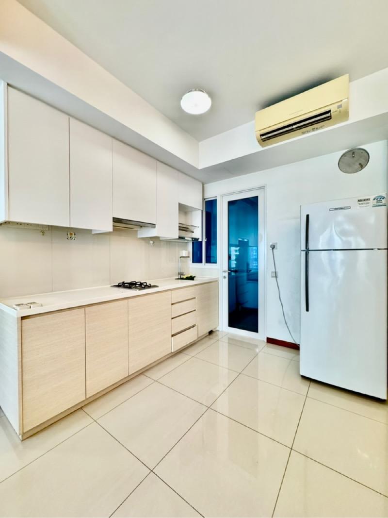Waterview Condominium For Rent, $4,000, 2 Bed 2 Bath 786 sqft $5.09 psf