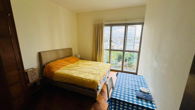 The Bayshore Condominium For Rent, $4,800, 3 Bed 2 Bath 1,184 sqft $4.05 psf