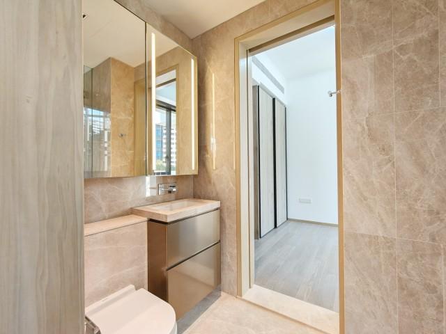 Condominium for Rent: Cairnhill, D09, 229725