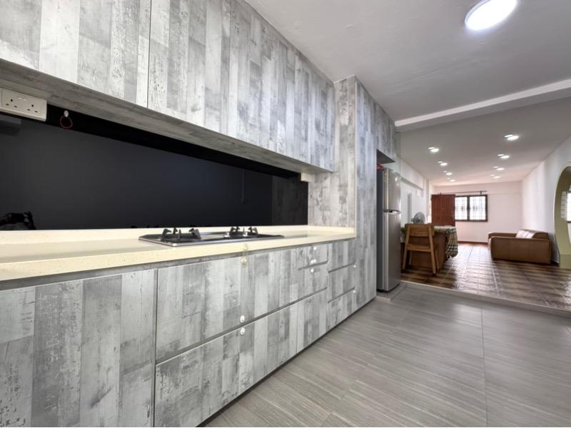 39 Bedok South Road HDB Apartment For Rent, $3,299, 2 Bed 2 Bath 882 sqft $3.74 psf