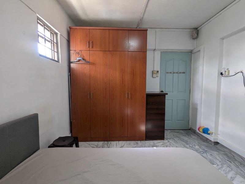 Prop-GPT: HDB Apartment: D19  324 Hougang Avenue 5