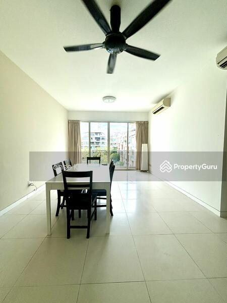 Prop-GPT: Condominium: D19  Fontaine Parry