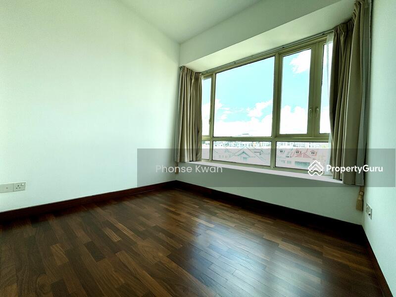 Condominium for Rent: D19, 546776