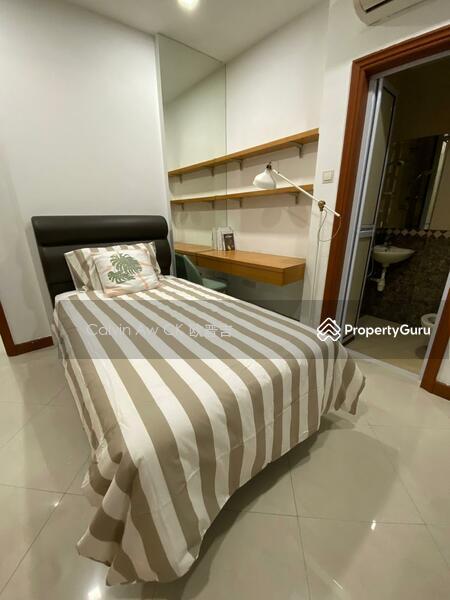 Condominium for Rent: D20, 574036