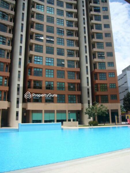 Condominium for Rent: D20, 574036