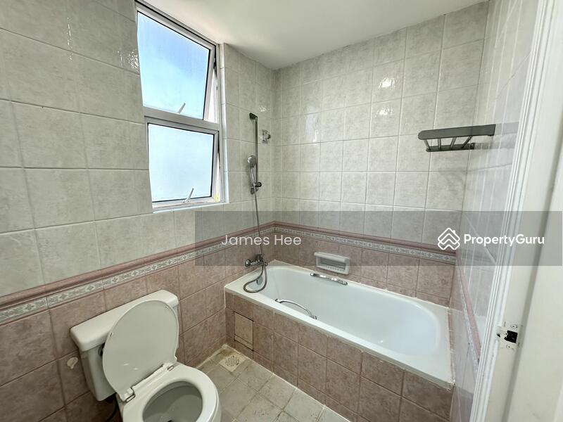 Condominium for Rent: D21, 598435