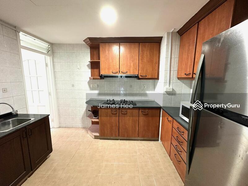 Condominium for Rent: D21, 598435