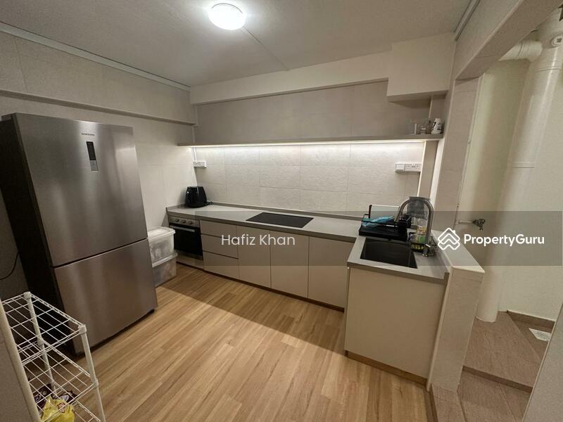 HDB Flat for Rent: D18, 520254