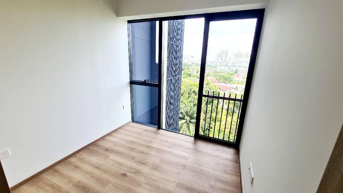 KI Residences At Brookvale Condominium For Rent, $4,590, 3 Bed 2 Bath 980 sqft $4.68 psf