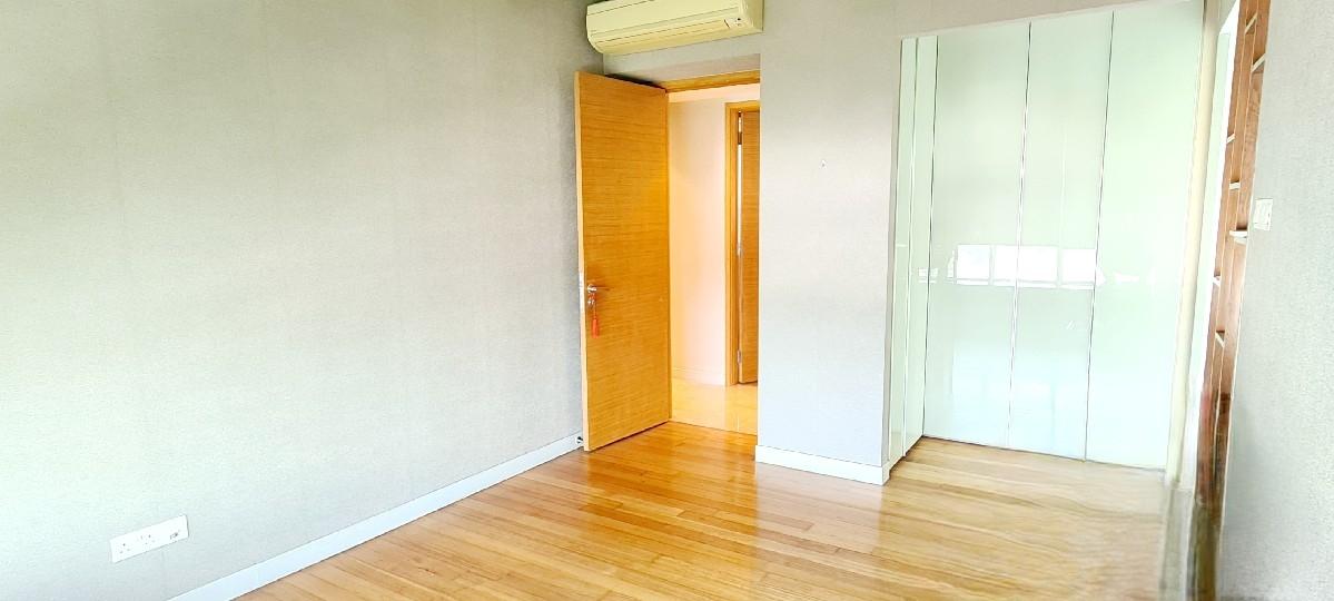 Condominium for Rent: D15, 439972