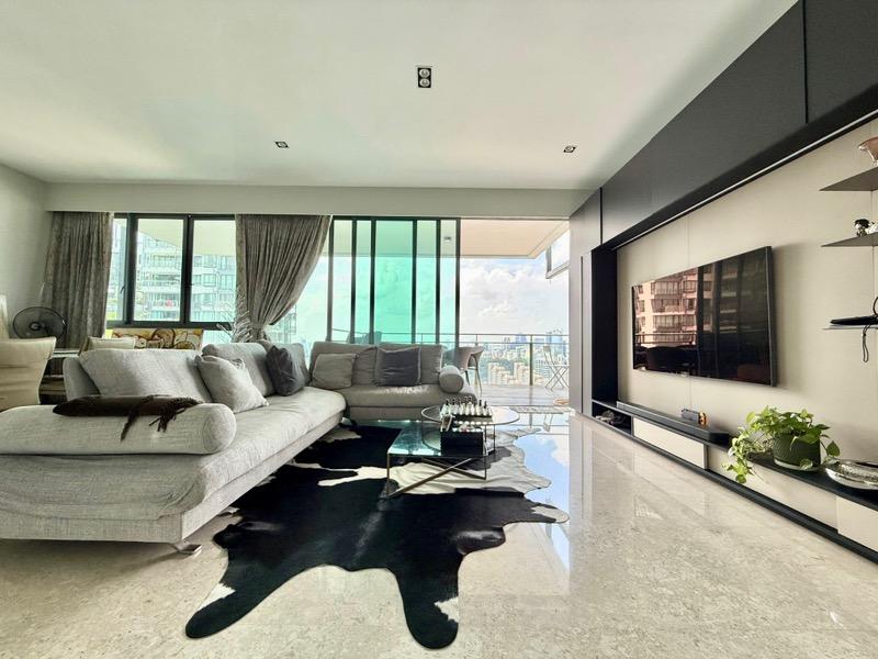 Rivergate Condominium For Rent, $11,500, 3 Bed 3 Bath 1,744 sqft $6.59 psf