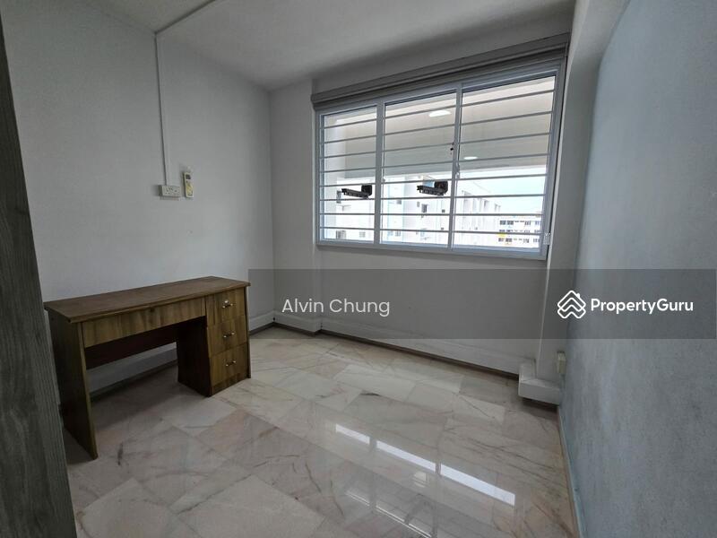 HDB Flat for Rent: Yishun, D27, 760854