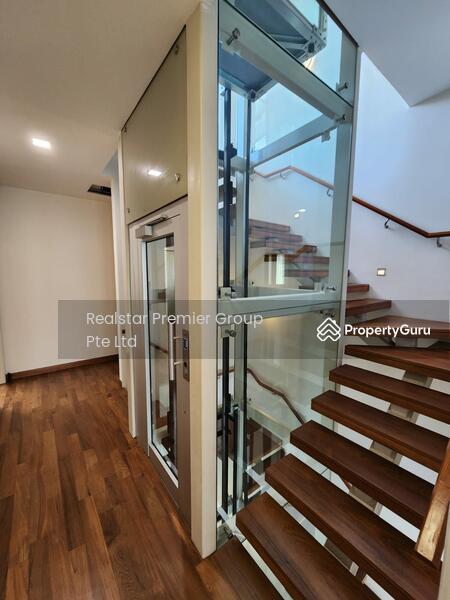 Semi-Detached for Rent: D11, 309016