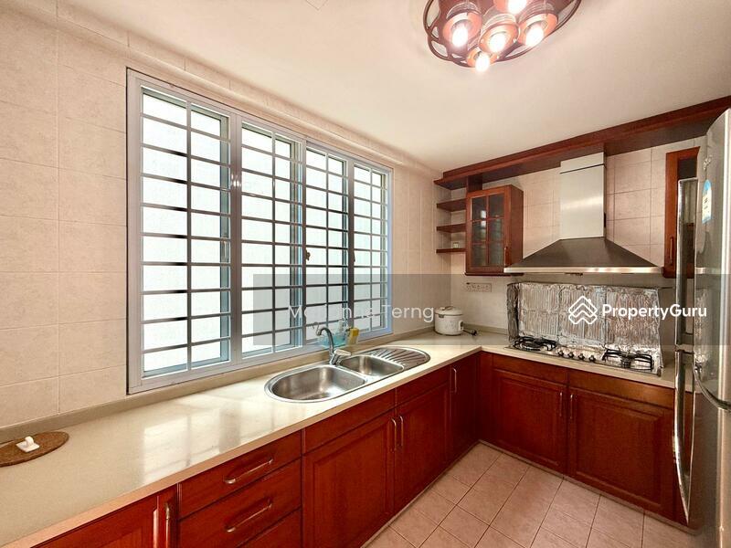 Condominium for Rent: D25, 738087