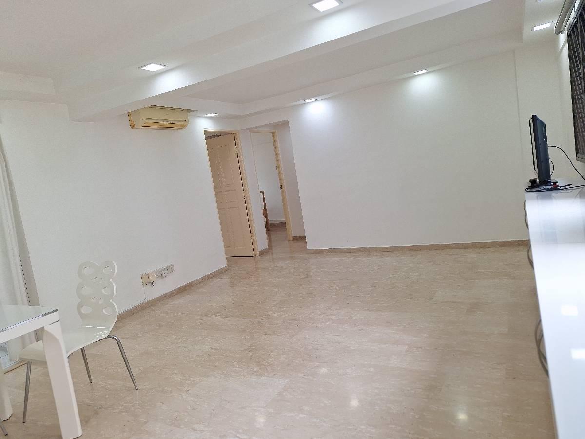 Holland Avenue HDB Apartment For Rent, $3,900, 3 Bed 2 Bath 947 sqft $4.12 psf
