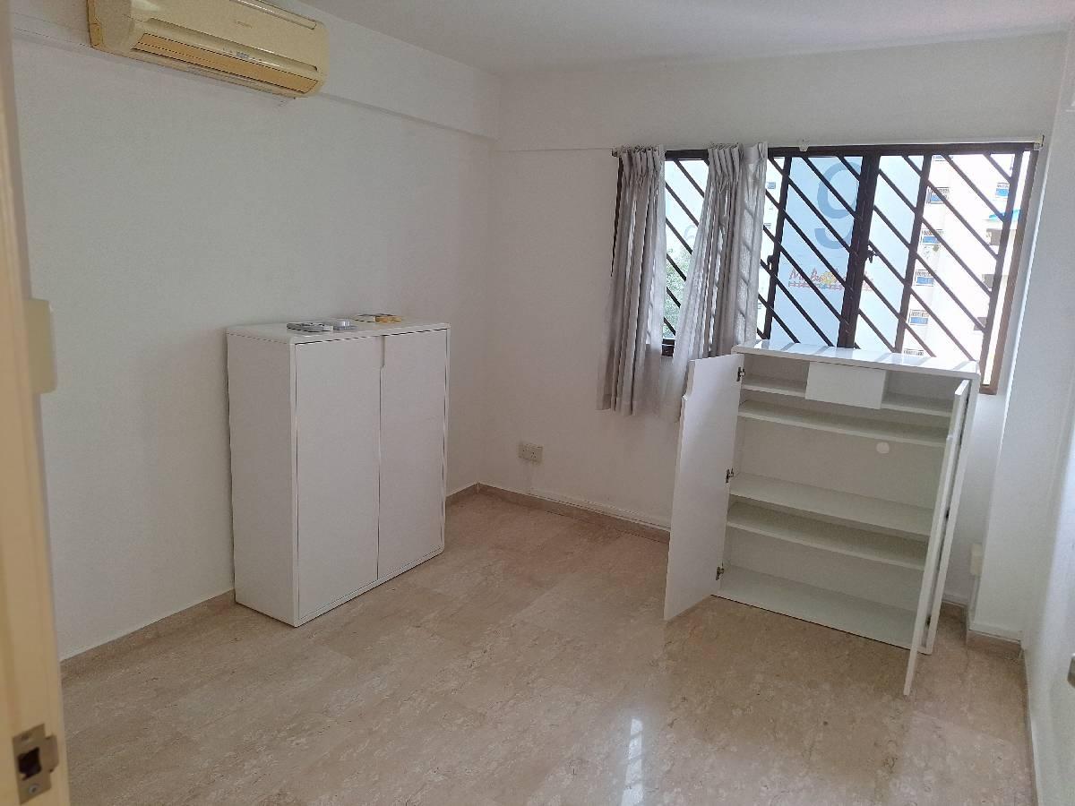 Holland Avenue HDB Apartment For Rent, $3,900, 3 Bed 2 Bath 947 sqft $4.12 psf