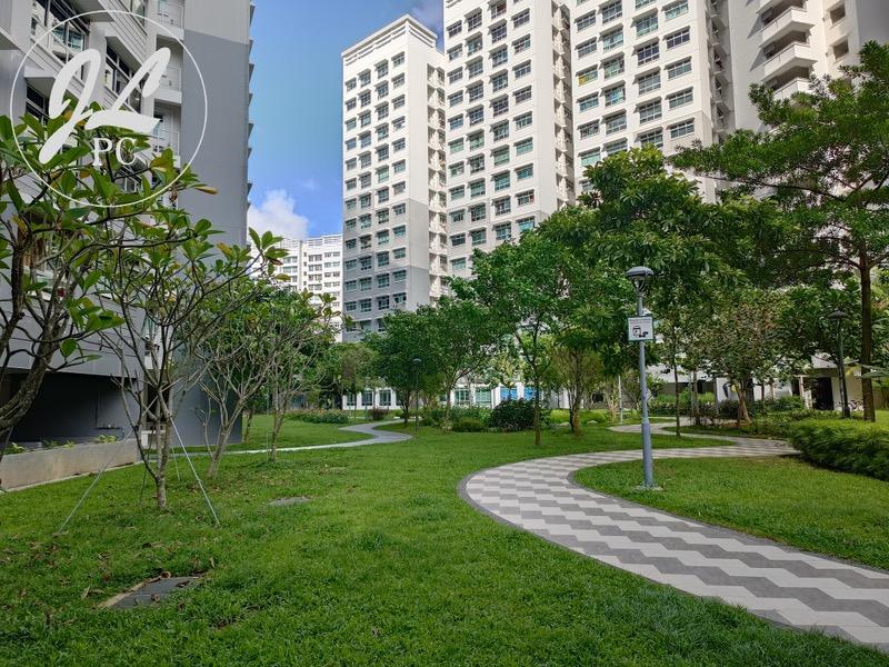 102A Canberra Street HDB Apartment Room Rental, $850, 1 Bed 2 Bath 990 sqft $0.86 psf