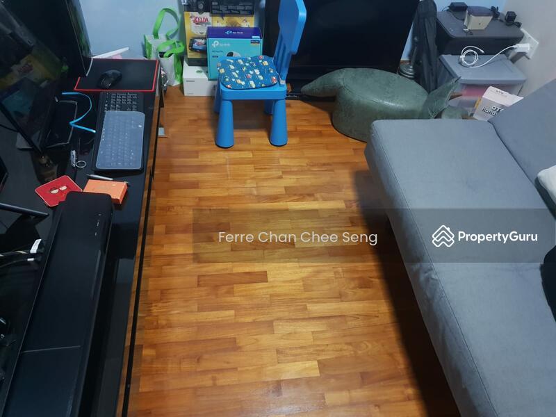 Prop-GPT: HDB Flat: D19 Punggol 649 Punggol Central