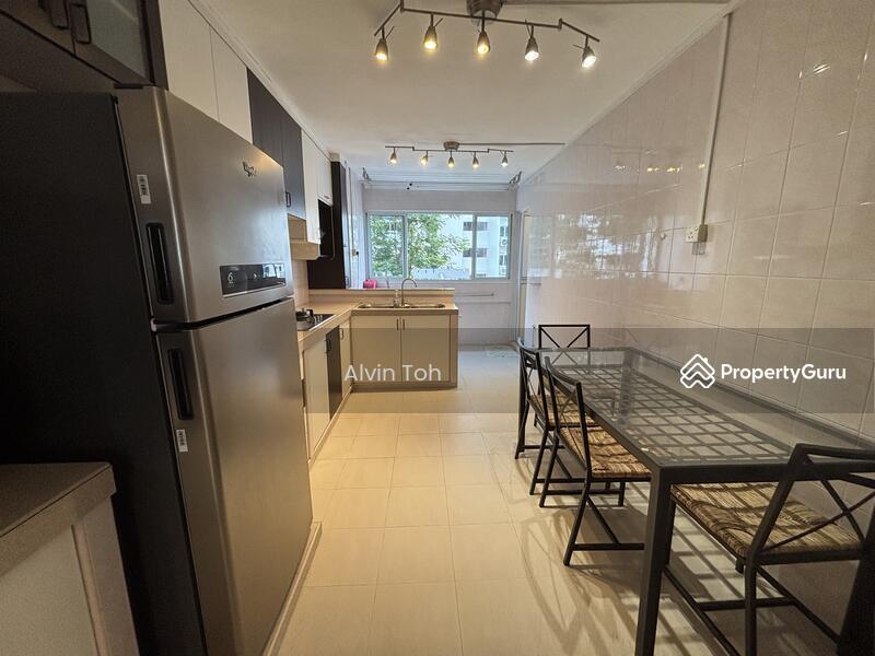 710 Yishun Avenue 5