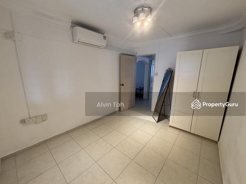 710 Yishun Avenue 5