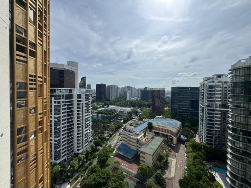 Prop-GPT: Condominium: D09 Cairnhill Klimt Cairnhill