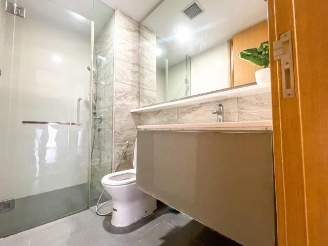 Bartley Ridge Condominium For Rent, $4,288, 2 Bed 2 Bath 883 sqft $4.86 psf