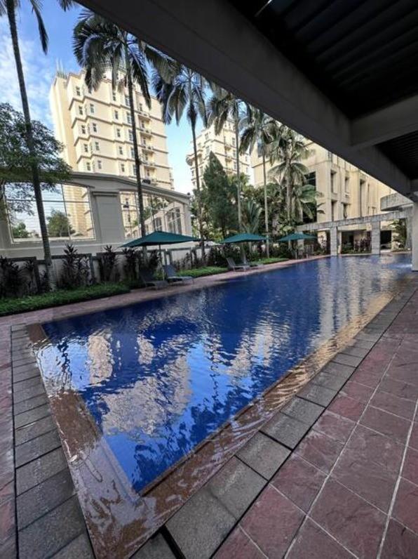 Gardenville Condominium For Rent, $15,800, 4 Bed 5 Bath 3,500 sqft $4.51 psf