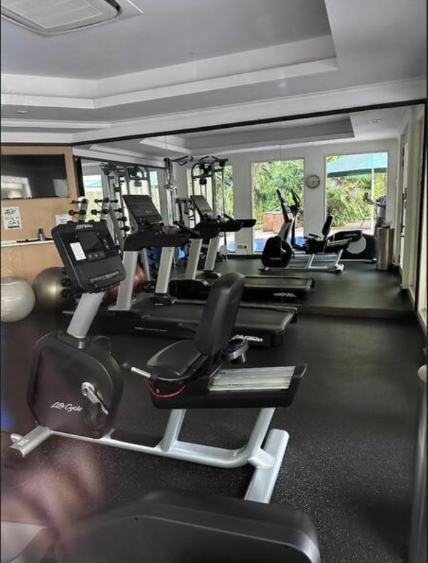 Gardenville Condominium For Rent, $15,800, 4 Bed 5 Bath 3,500 sqft $4.51 psf