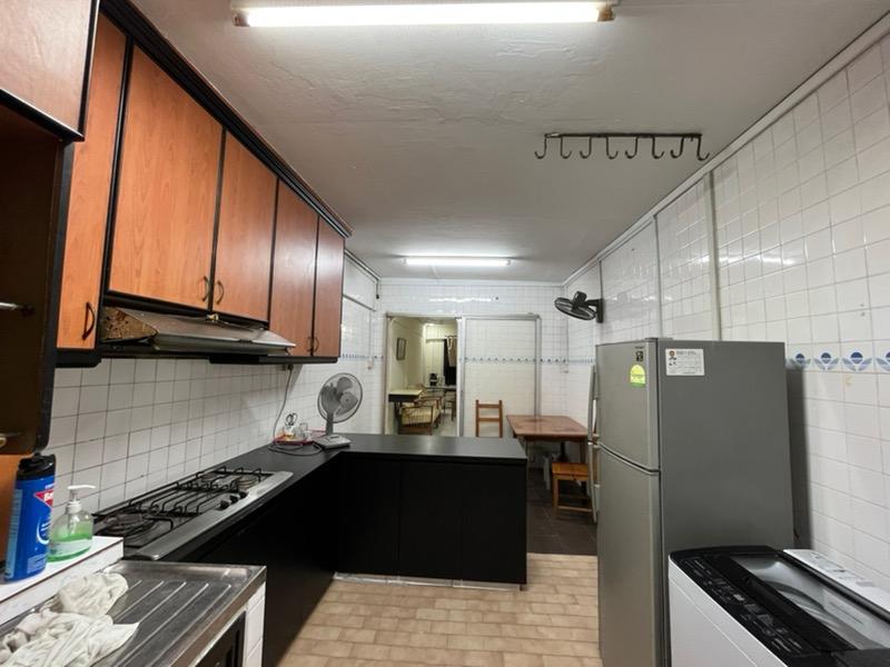182 bukit batok west avenue 8 HDB Apartment For Rent, $2,800, 2 Bed 2 Bath 721 sqft $3.88 psf