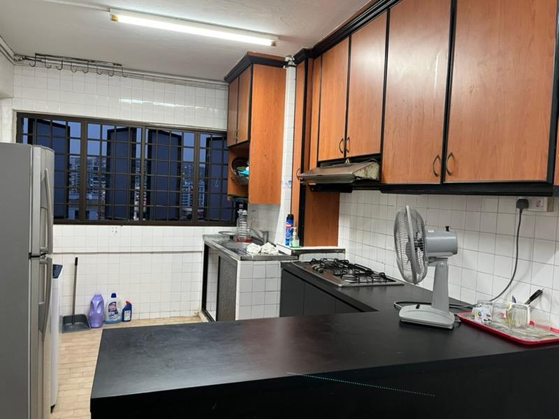 182 bukit batok west avenue 8 HDB Apartment For Rent, $2,800, 2 Bed 2 Bath 721 sqft $3.88 psf