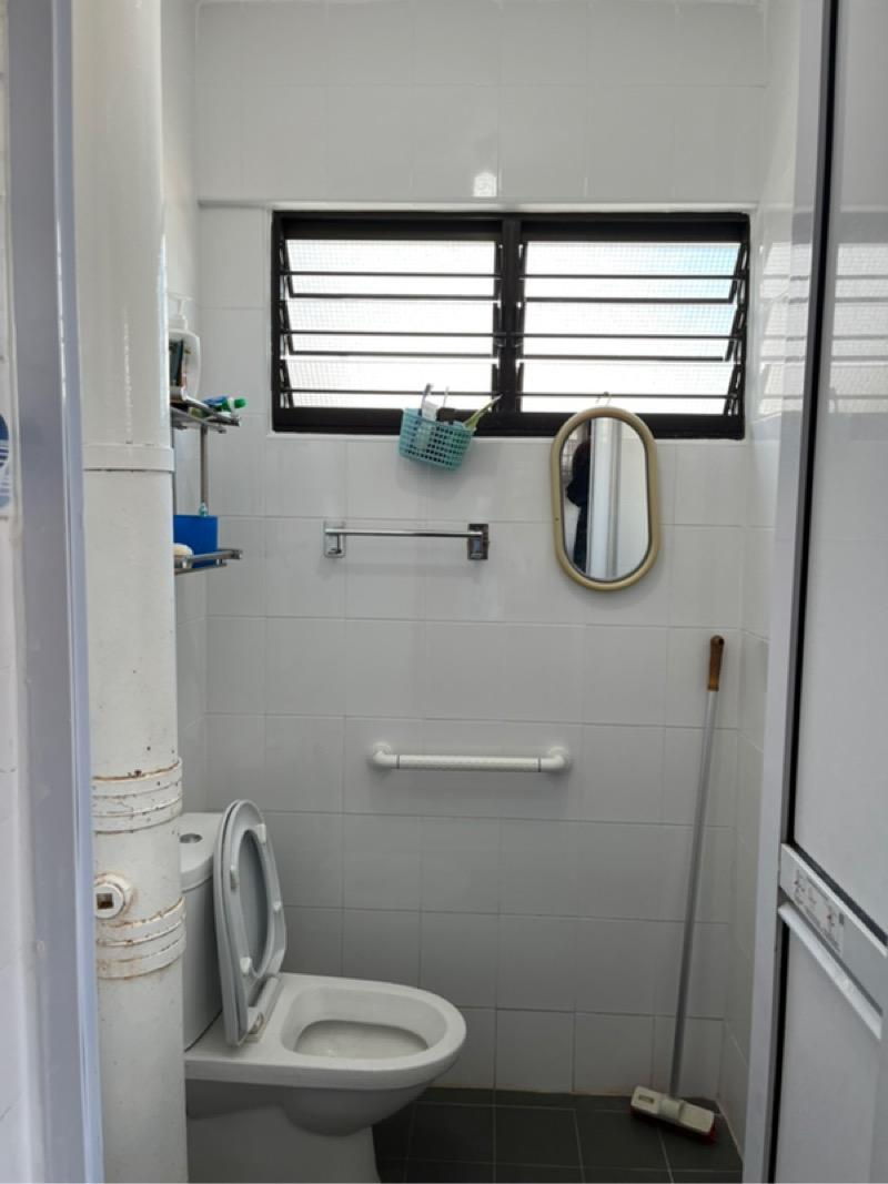 182 bukit batok west avenue 8 HDB Apartment For Rent, $2,800, 2 Bed 2 Bath 721 sqft $3.88 psf