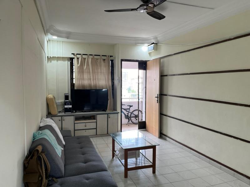 182 bukit batok west avenue 8 HDB Apartment For Rent, $2,800, 2 Bed 2 Bath 721 sqft $3.88 psf