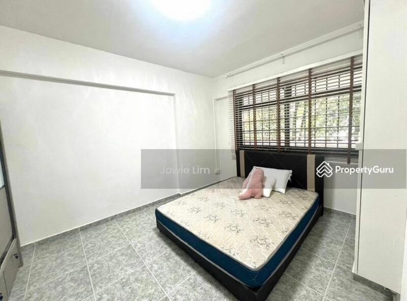 Prop-GPT: HDB Apartment: D19  122 Sengkang East Way