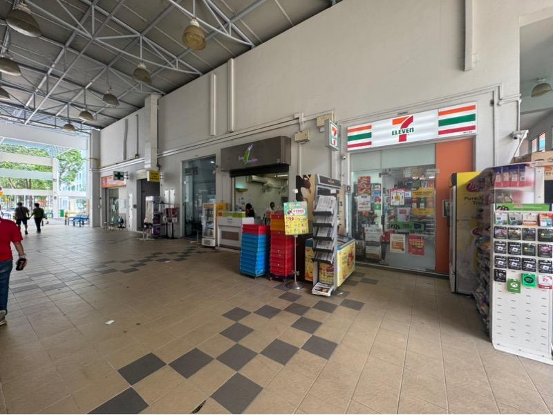 642C Punggol Drive HDB Apartment Room Rental, $800, 1 Bed 1 Bath 1,076 sqft $0.74 psf