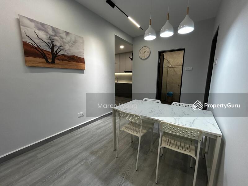 Prop-GPT: Condominium: D21  1 King Albert Park