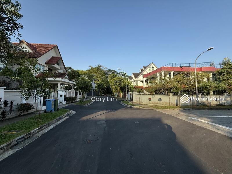 Semi-Detached for Rent: Holland, D10, 279228