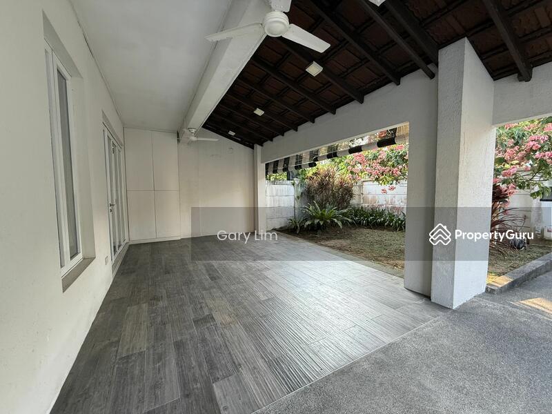 Semi-Detached for Rent: Holland, D10, 279228