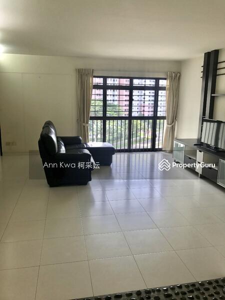Prop-GPT: HDB Flat: D19  323A Sengkang East Way