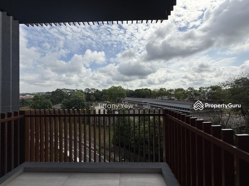 Prop-GPT: Condominium: D21  KI Residences At Brookvale