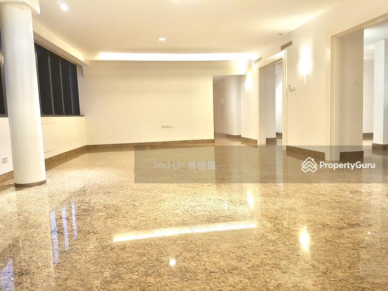Prop-GPT: Condominium: D10  Grange 70