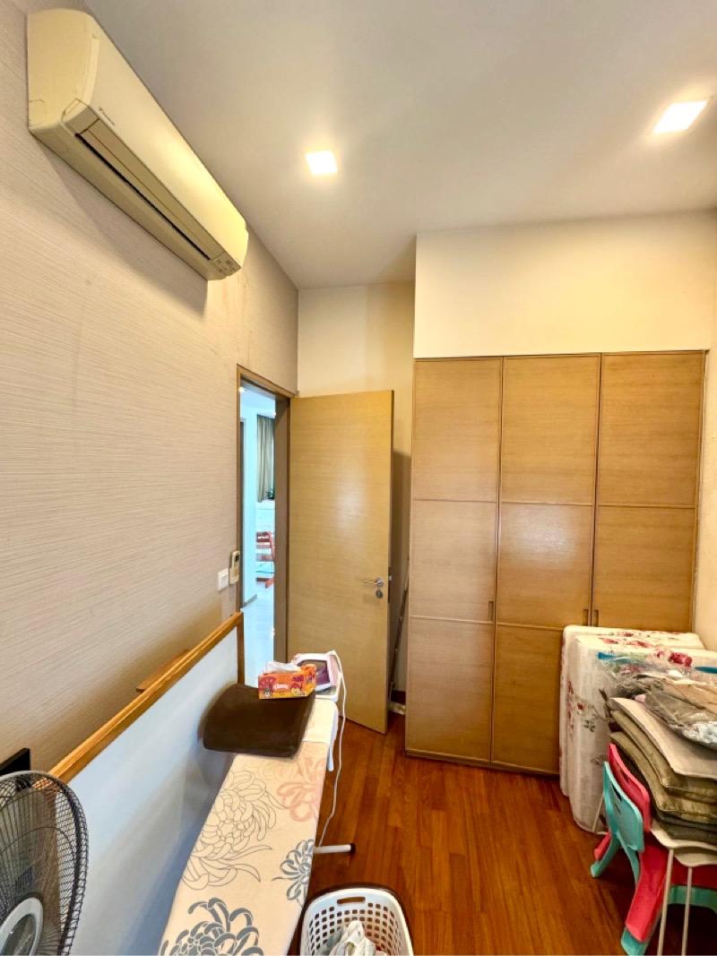 Domain 21 Condominium For Rent, $6,999, 3 Bed 3 Bath 1,281 sqft $5.46 psf